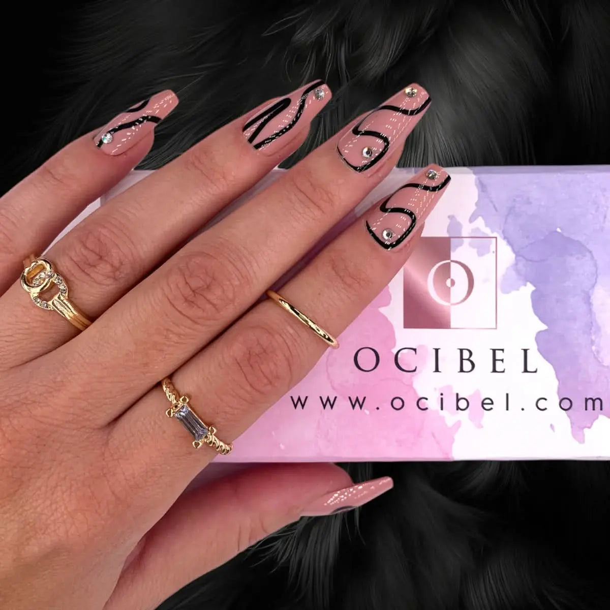 Press On Nails Faux Ongles Réutilisables - Medium Coffin Nude Strass OCIBEL