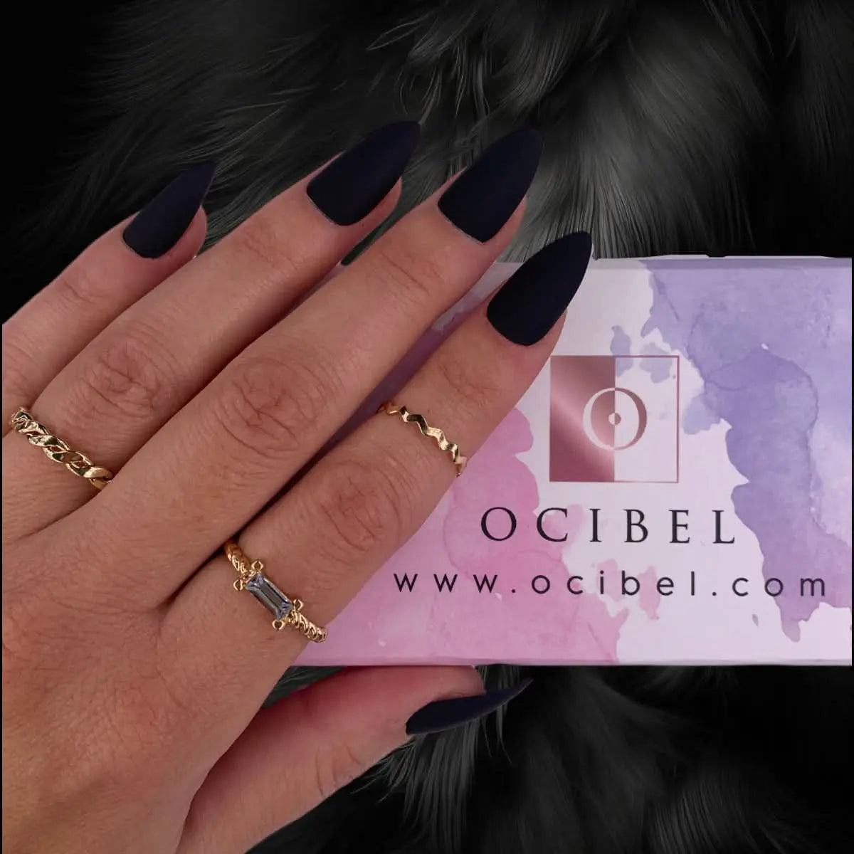 Press On Nails Faux Ongles Réutilisables - Medium Stiletto Noire Mate OCIBEL