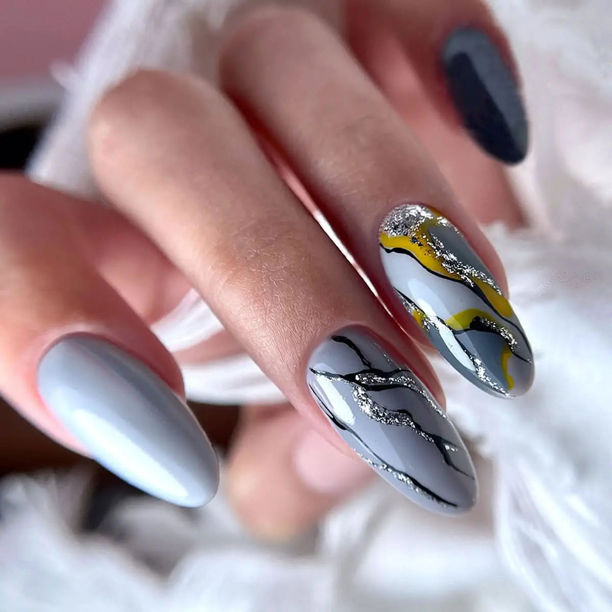 Vernis Semi Permanent UV / LED - Fashion Victime N°348 OCIBEL